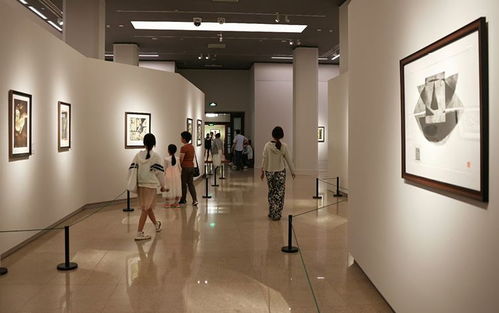 高溫未消，文化場館成市民休閑好去處——探討藝術(shù)表演場館管理服務(wù)的重要性